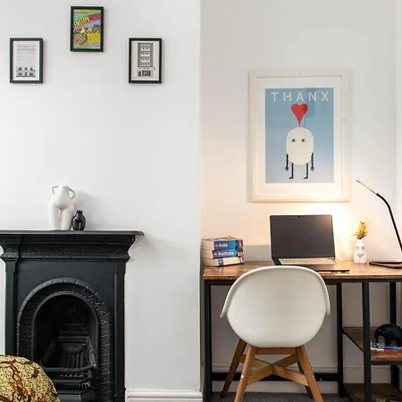 New Spacious And Bright House-parking-by Fabaccommodation Bristol